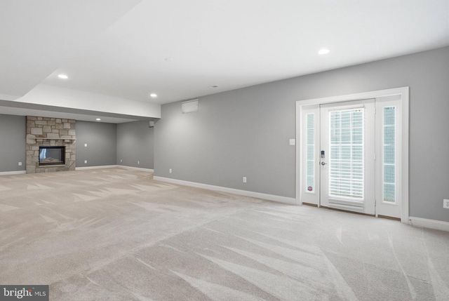 18475 KERILL RD, Triangle, VA 22172