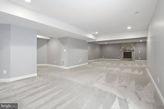 18475 KERILL RD, Triangle, VA 22172