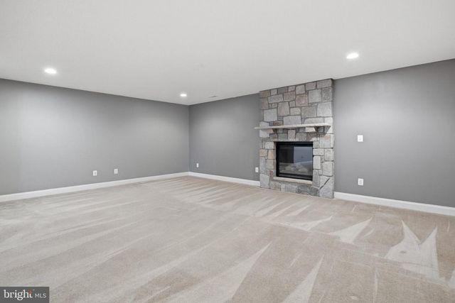 18475 KERILL RD, Triangle, VA 22172