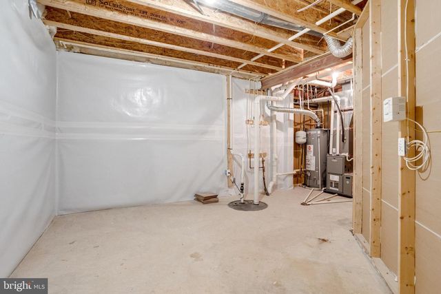 18475 KERILL RD, Triangle, VA 22172