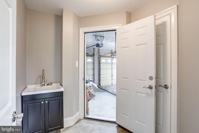 18475 KERILL RD, Triangle, VA 22172