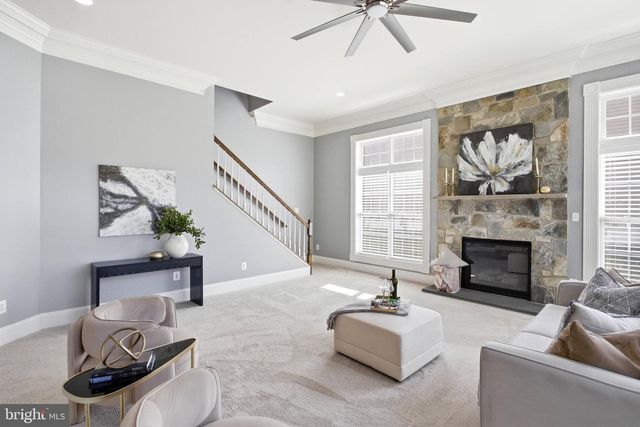 18475 KERILL RD, Triangle, VA 22172
