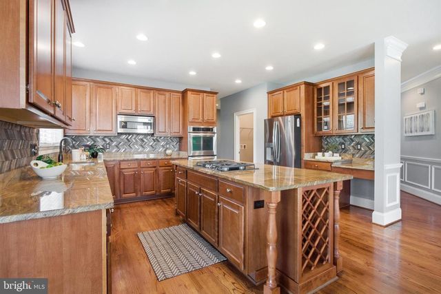 18475 KERILL RD, Triangle, VA 22172