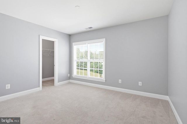 18475 KERILL RD, Triangle, VA 22172