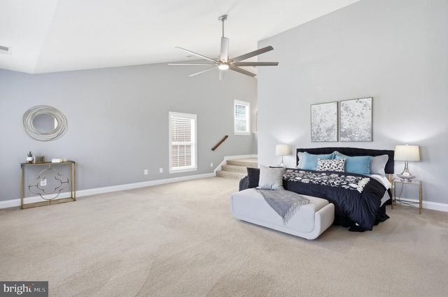 18475 KERILL RD, Triangle, VA 22172