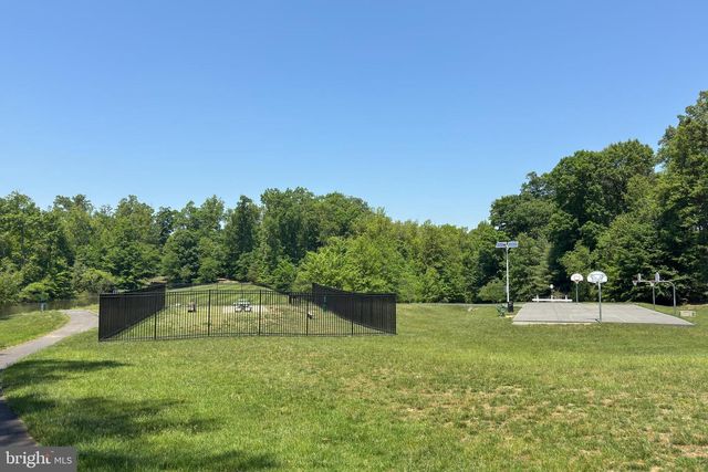 18475 KERILL RD, Triangle, VA 22172