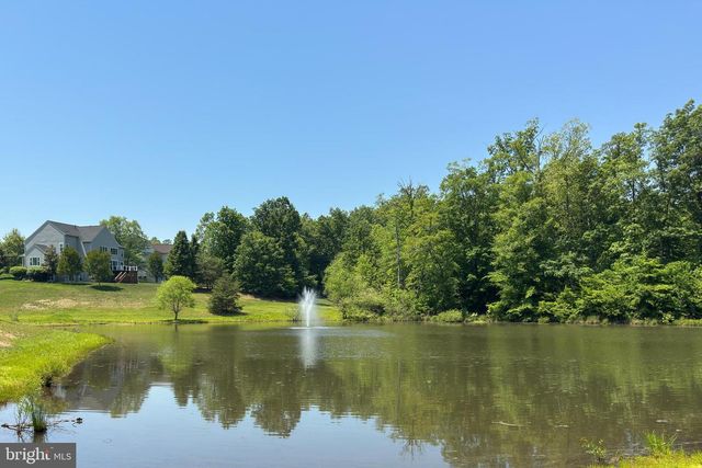 18475 KERILL RD, Triangle, VA 22172