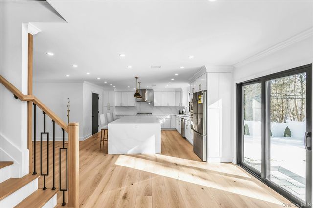 8 Allison Drive, Old Bethpage, NY 11804