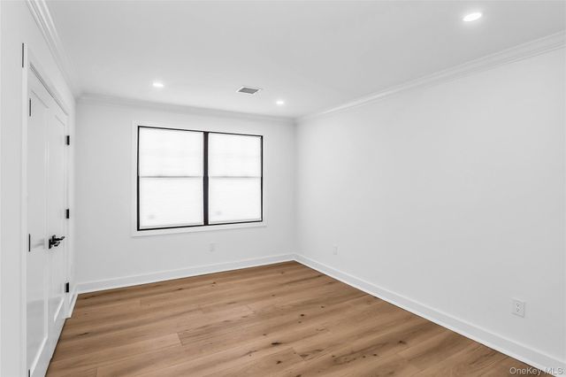 8 Allison Drive, Old Bethpage, NY 11804