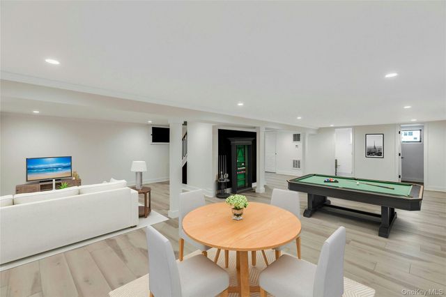 8 Allison Drive, Old Bethpage, NY 11804