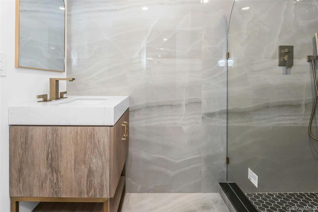 8 Allison Drive, Old Bethpage, NY 11804