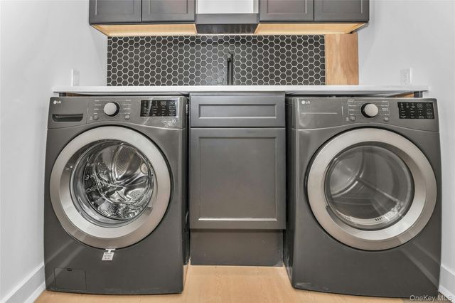 8 Allison Drive, Old Bethpage, NY 11804