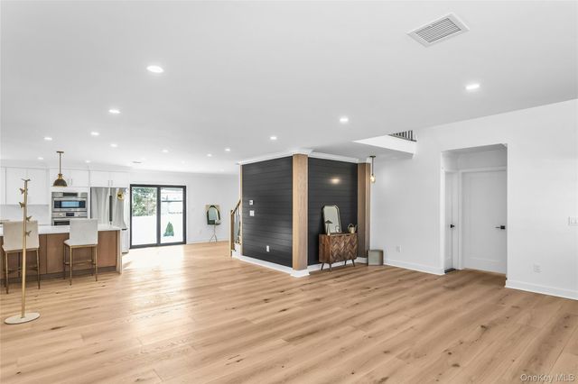 8 Allison Drive, Old Bethpage, NY 11804