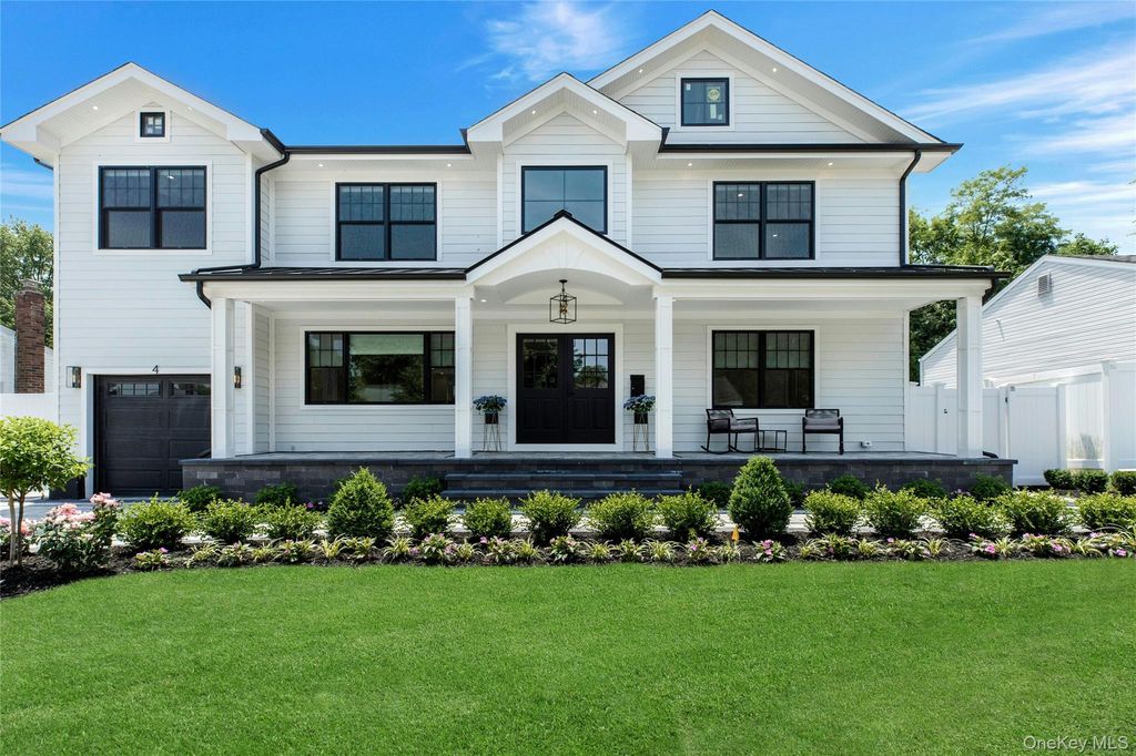 8 Allison Drive, Old Bethpage, NY 11804