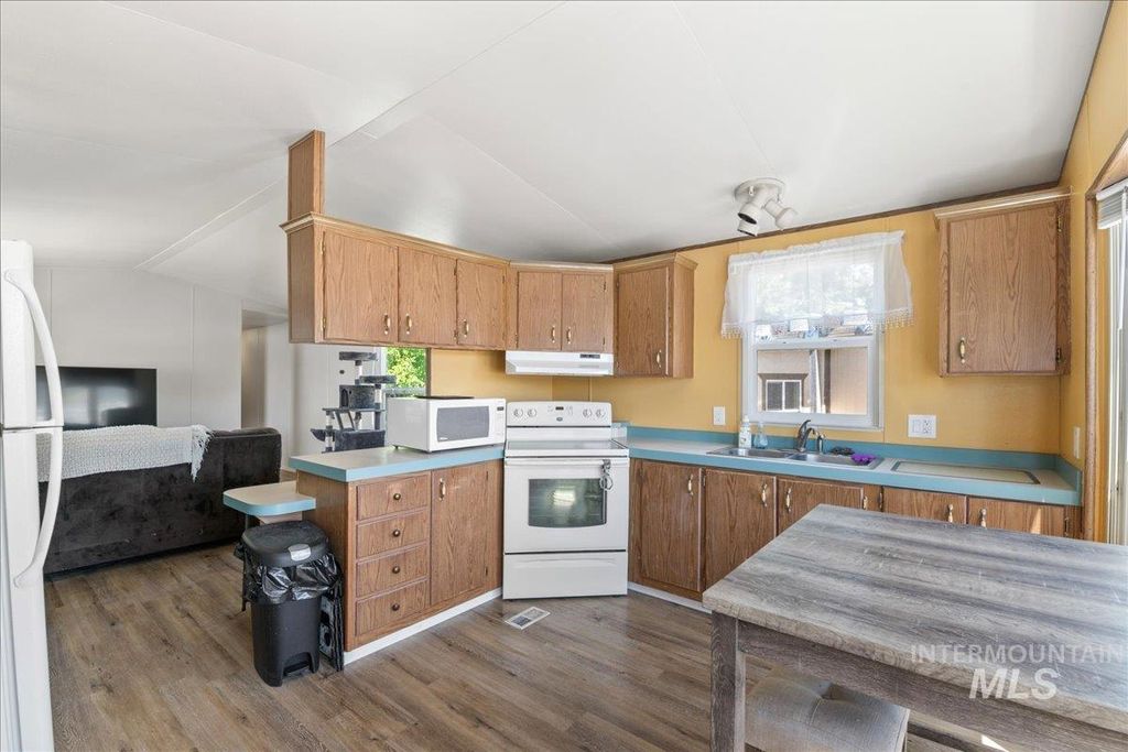 424 W Cherry Ln 137, Meridian, ID 83642 photo 6