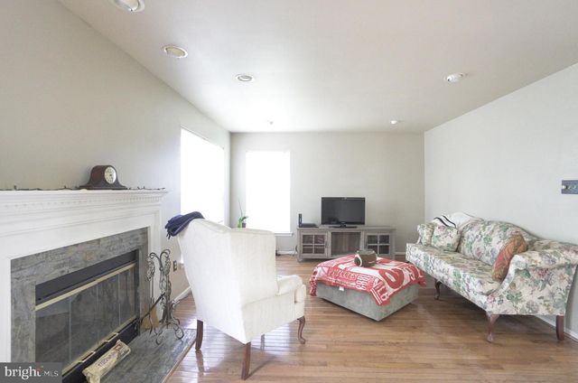 2041 GREENES WAY CIR, Collegeville, PA 19426