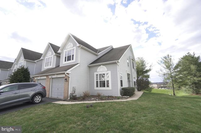 2041 GREENES WAY CIR, Collegeville, PA 19426