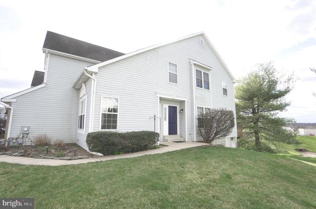 2041 GREENES WAY CIR, Collegeville, PA 19426