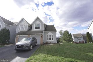 2041 GREENES WAY CIR, Collegeville, PA 19426