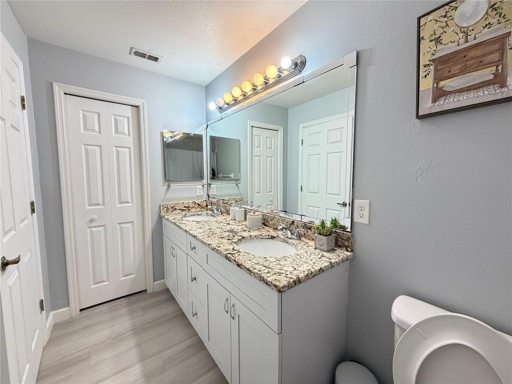 Image 17 of property listing at 1029 SURGE COURT, Orlando, FL 32828