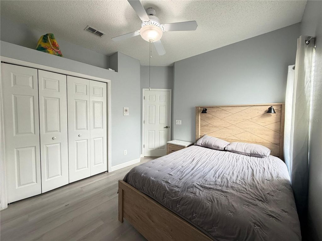 Image 19 of property listing at 1029 SURGE COURT, Orlando, FL 32828