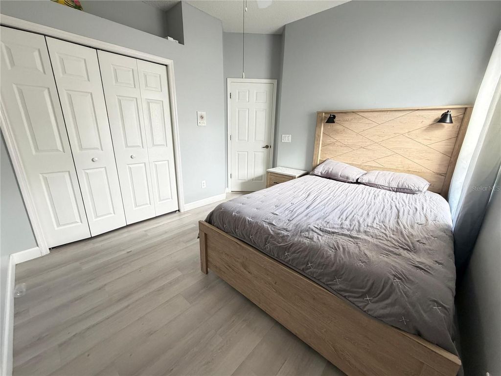 Image 23 of property listing at 1029 SURGE COURT, Orlando, FL 32828