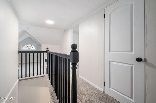 11 Saratoga Drive, Glenville, NY 12302