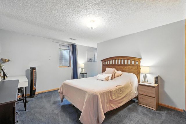 2710 91st Avenue NE, Blaine, MN 55449