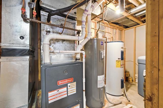 2710 91st Avenue NE, Blaine, MN 55449