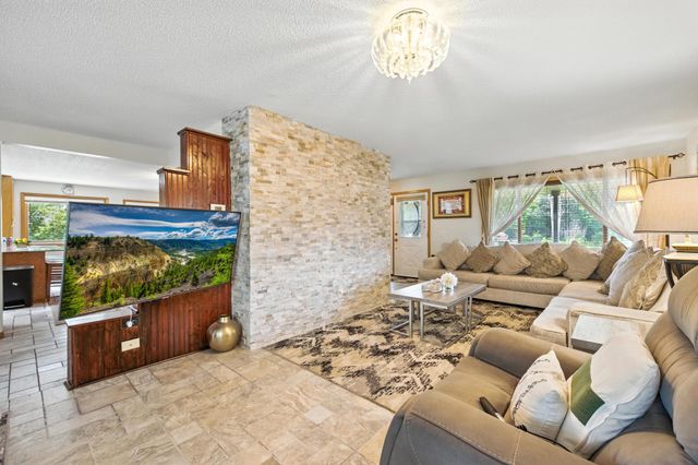 2710 91st Avenue NE, Blaine, MN 55449