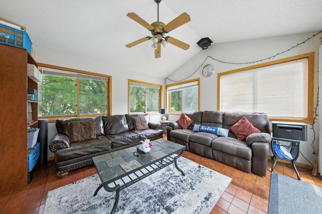 2710 91st Avenue NE, Blaine, MN 55449