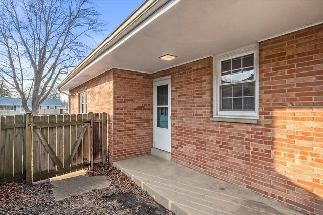 27 Oregon STREET, Mount Pleasant, WI 53405