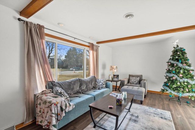 27 Oregon STREET, Mount Pleasant, WI 53405