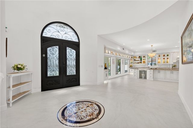 16572 Carousel, Huntington Beach, CA 92649