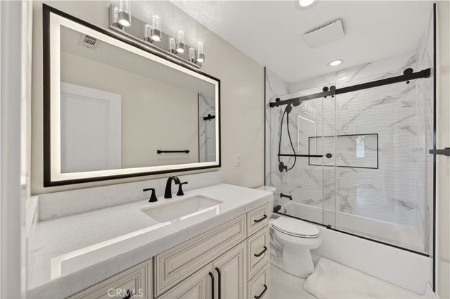 16572 Carousel, Huntington Beach, CA 92649
