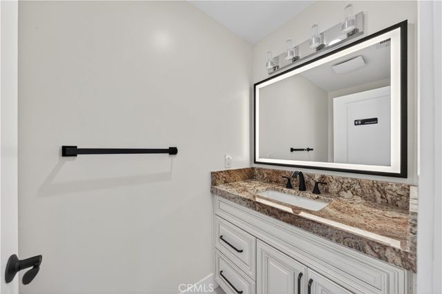 16572 Carousel, Huntington Beach, CA 92649