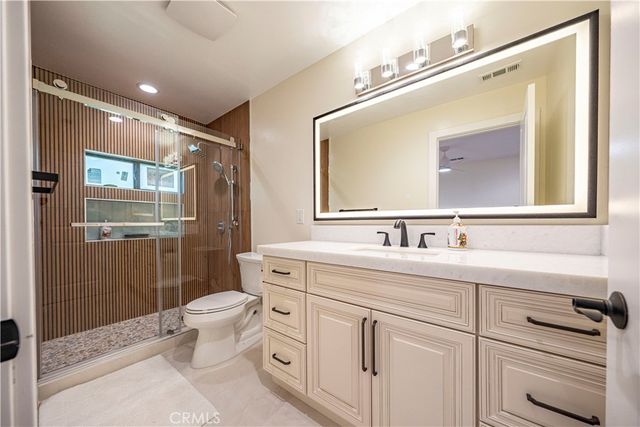 16572 Carousel, Huntington Beach, CA 92649