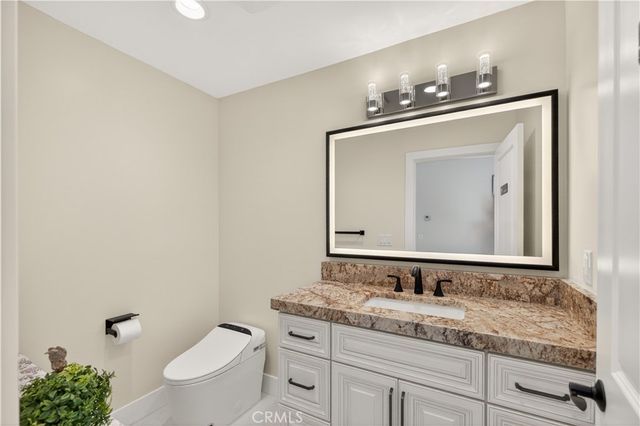 16572 Carousel, Huntington Beach, CA 92649