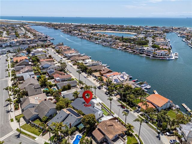 16572 Carousel, Huntington Beach, CA 92649