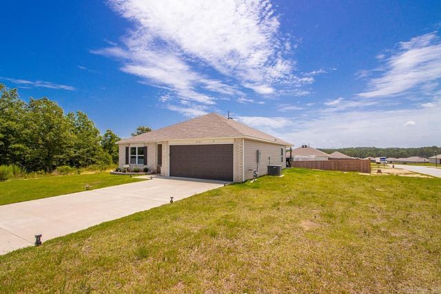 8001 White Spruce Trail, Bauxite, AR 72011
