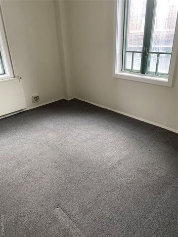 1469 West Avenue 1F, Bronx, NY 10462