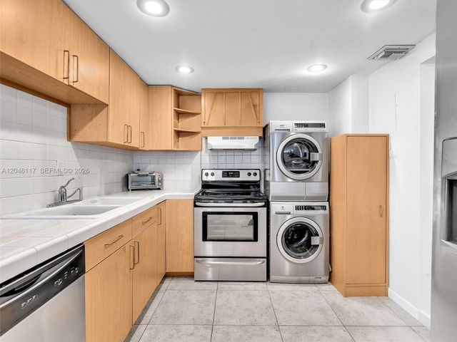 1901 Brickell Avenue B1203, Miami, FL 33129