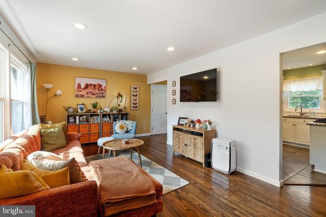 501 WINDSOR ST, Forked River, NJ 08731