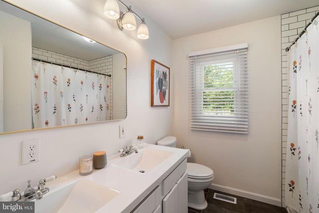 501 WINDSOR ST, Forked River, NJ 08731