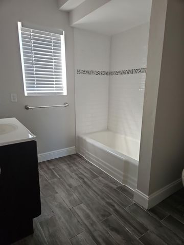 480 W Camino Real 22, Boca Raton, FL 33432