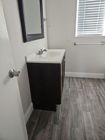 480 W Camino Real 22, Boca Raton, FL 33432