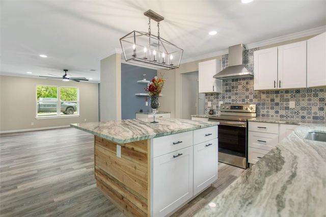 904 Westview CIR, Caldwell, TX 77836