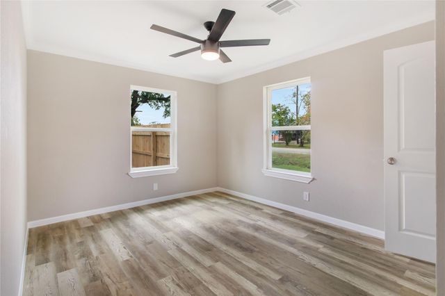904 Westview CIR, Caldwell, TX 77836