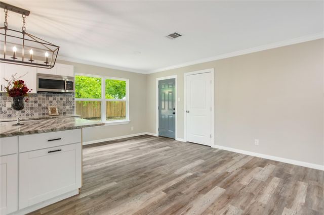 904 Westview CIR, Caldwell, TX 77836