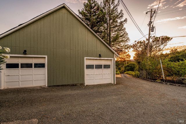 1790 Warm Springs Rd, Glen Ellen, CA 95442